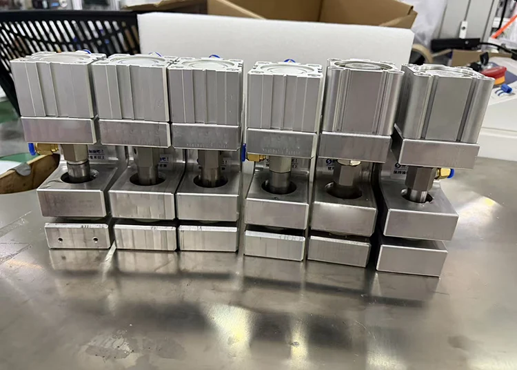 Pneumatic Blanking Die