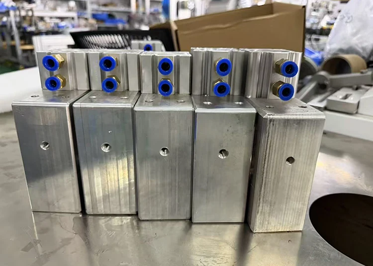 Pneumatic Punching Die 